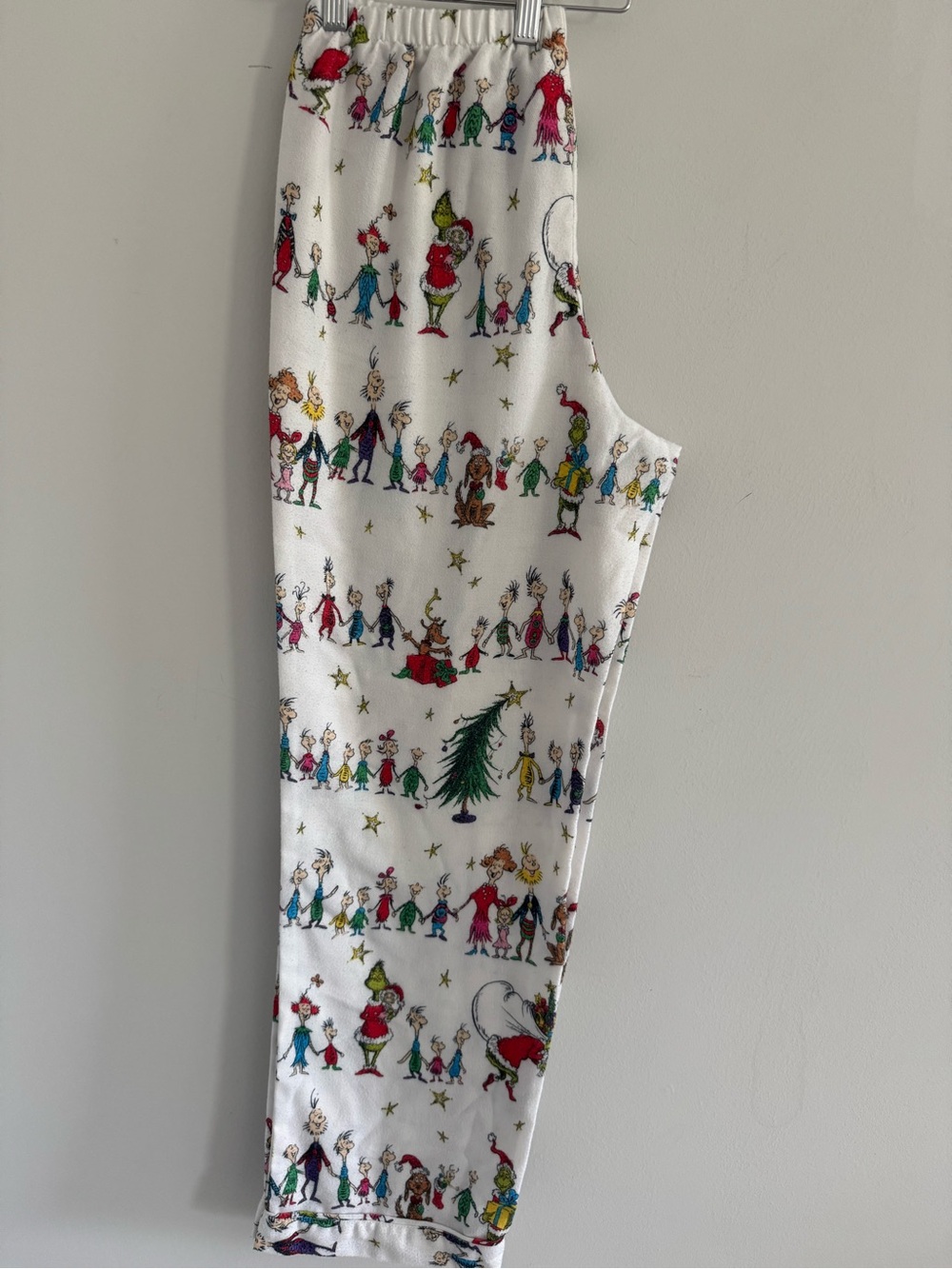 Pottery Barn Kids Dr. Seuss The Grinch Adult Flannel Pajama Set Size S Unisex - Picture 15 of 15